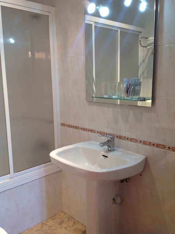 Hostal Julio Trujillo Ngoại thất bức ảnh