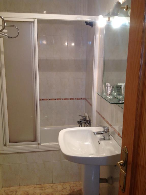 Hostal Julio Trujillo Ngoại thất bức ảnh